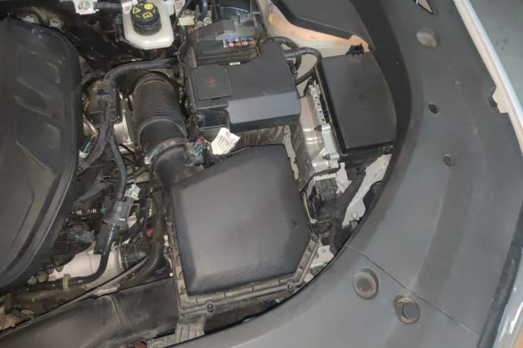 Used Geely Auto Monjaro L 2025 Dongfang Yao 2.0TD Automatic All-Wheel-Drive Wangyue Edition Engine Bay Left
