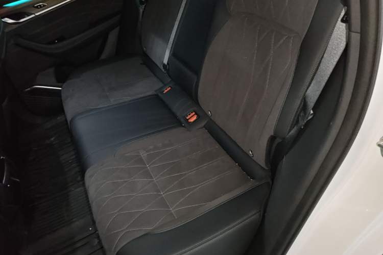 Used Geely Auto Monjaro L 2025 Dongfang Yao 2.0TD Automatic Lanxing Edition Left Rear Seat