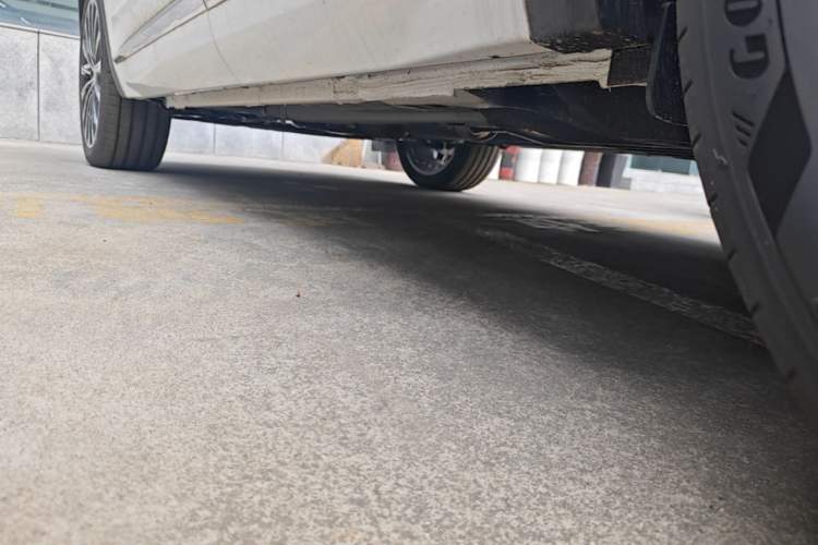 Used Geely Auto Monjaro L 2025 Dongfang Yao 2.0TD Automatic Lanxing Edition Left Side Sill
