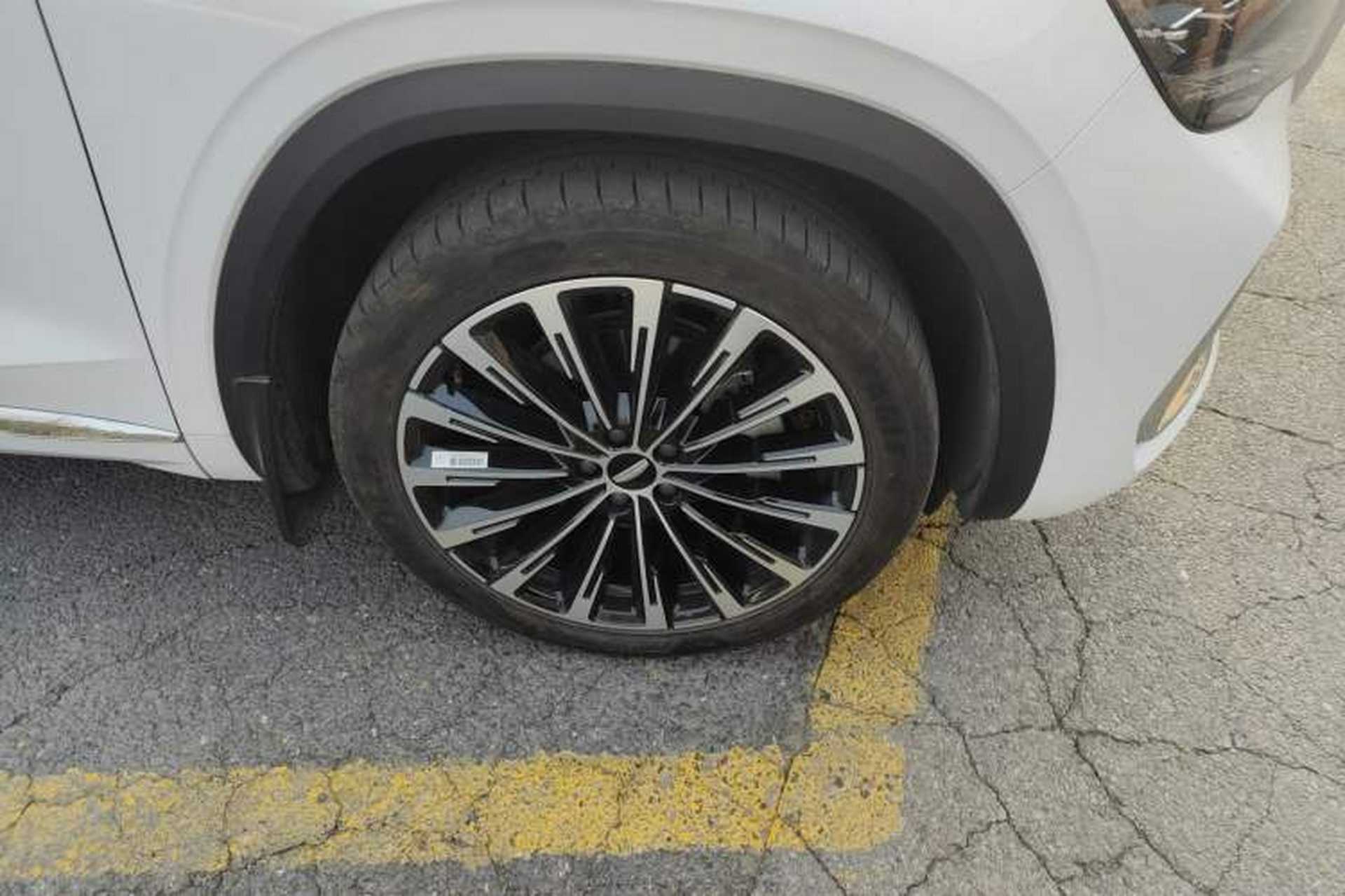 Used Geely Auto Monjaro L 2025 Dongfang Yao 2.0TD Automatic Jinzhao Edition Right Front Wheel Hub