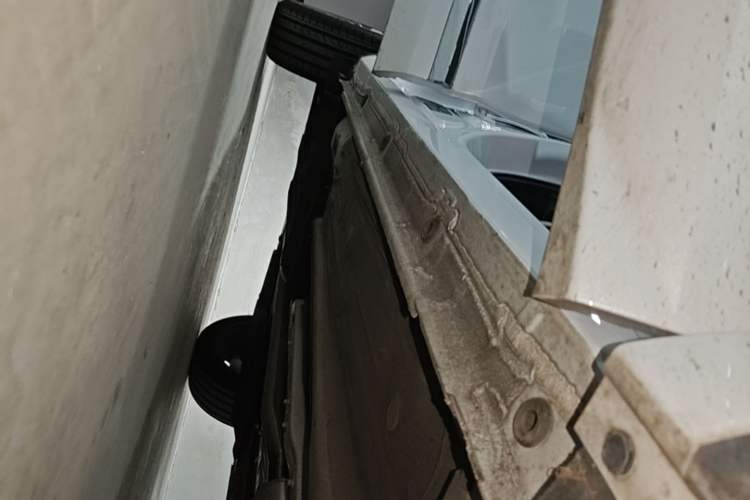 Used Geely Auto Monjaro L 2025 Dongfang Yao 2.0TD Automatic Lanxing Edition Right Side Sill