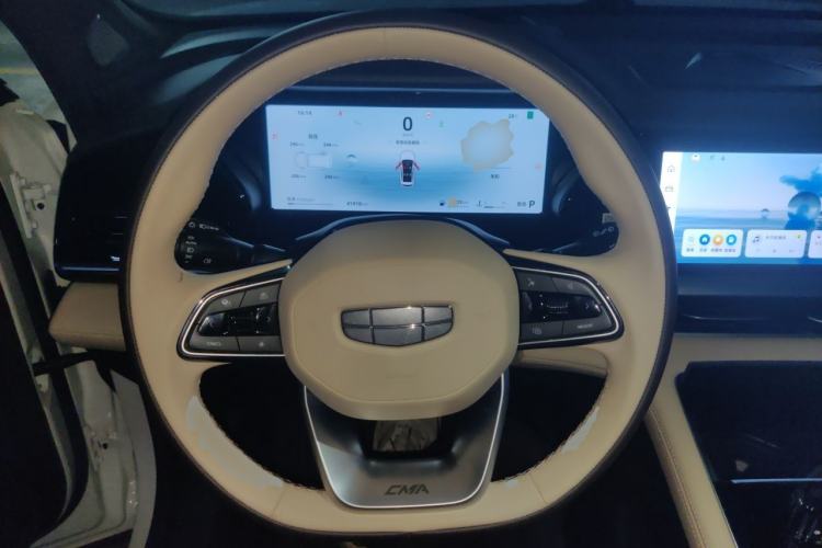 Used Geely Auto Monjaro L 2025 Dongfang Yao 2.0TD Automatic All-Wheel-Drive Wangyue Edition Steering Wheel