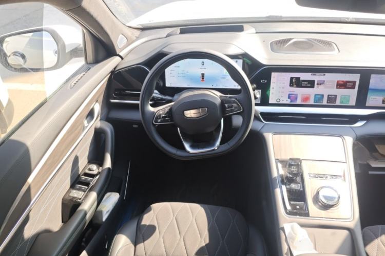 Used Geely Auto Monjaro L 2025 Dongfang Yao 2.0TD Automatic Lanxing Edition Steering Wheel