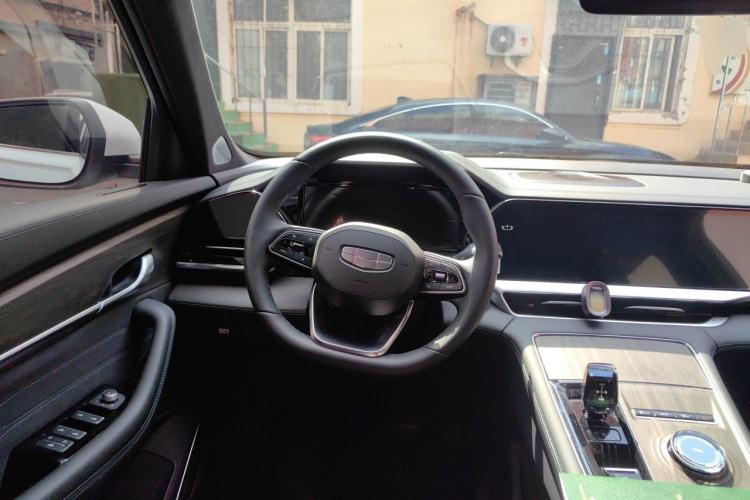 Used Geely Auto Monjaro L 2025 Dongfang Yao 2.0TD Automatic Lanxing Edition Steering Wheel