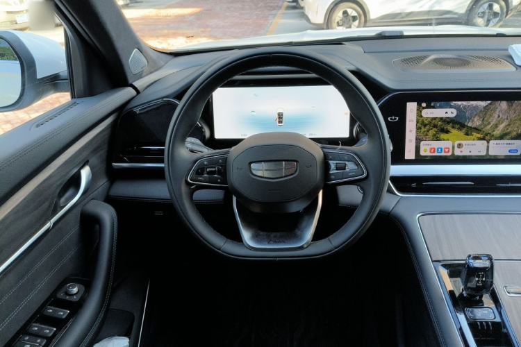 Used Geely Auto Monjaro L 2025 Dongfang Yao 2.0TD Automatic Lanxing Edition Steering Wheel
