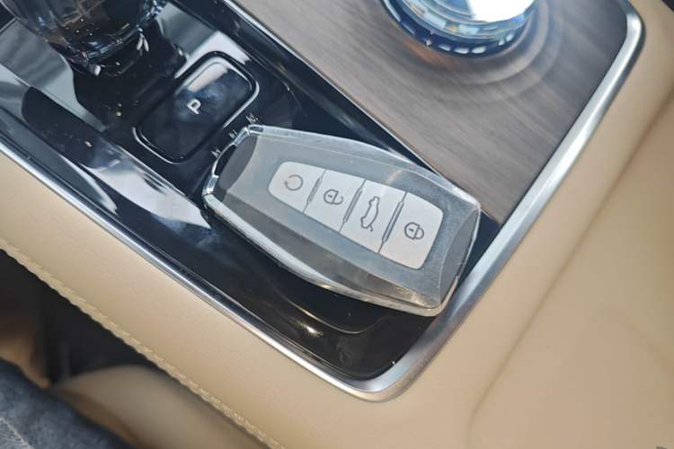 Used Geely Auto Monjaro L 2025 Dongfang Yao 2.0TD Automatic Lanxing Edition Vehicle Key