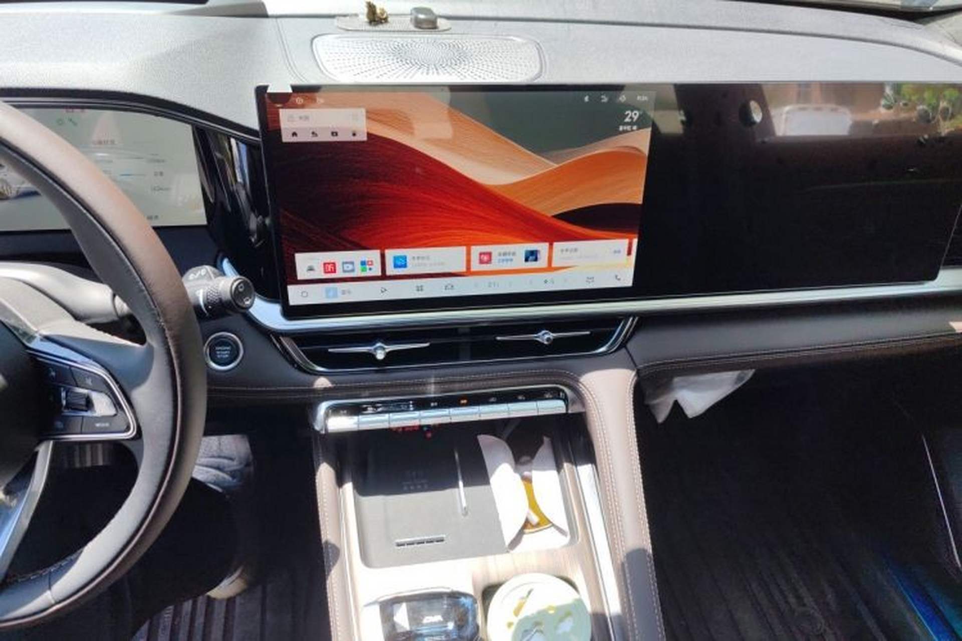 Used Geely Auto Monjaro L 2026 Model Oriental Yao 2.0TD Automatic Xiaohan Edition Audio And AC Panel