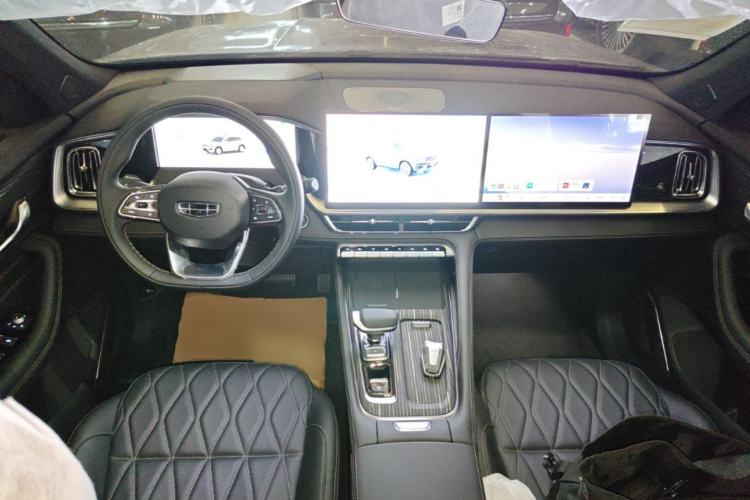 Used Geely Auto Monjaro L 2026 Model 2.0TD DCT Changfeng Yue Shan Edition Center Console