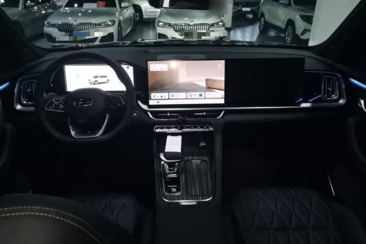 Used Geely Auto Monjaro L 2026 Model 2.0TD DCT Changfeng Yue Shan Edition Center Console