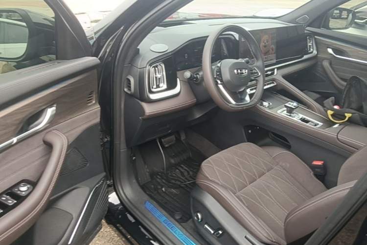 Used Geely Auto Monjaro L 2026 Model Oriental Yao 2.0TD Automatic Xiaohan Edition Driver Seat