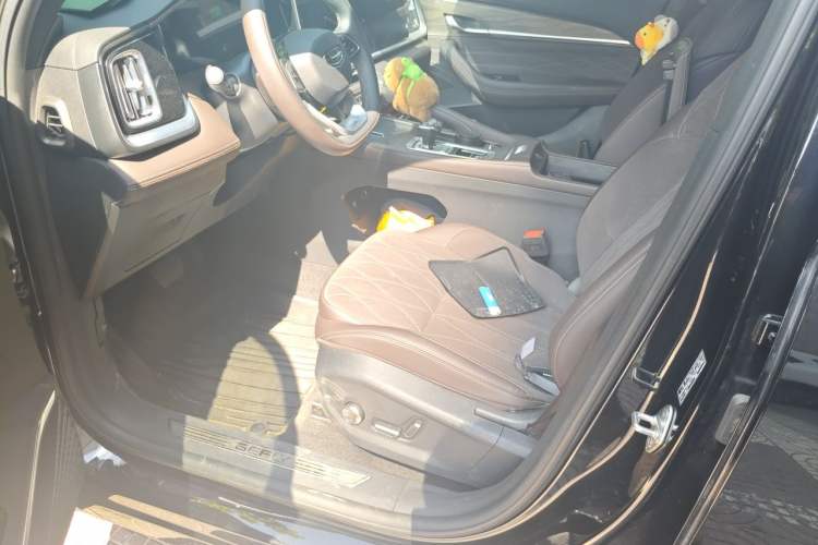Used Geely Auto Monjaro L 2026 Model Oriental Yao 2.0TD Automatic Xiaohan Edition Driver Seat
