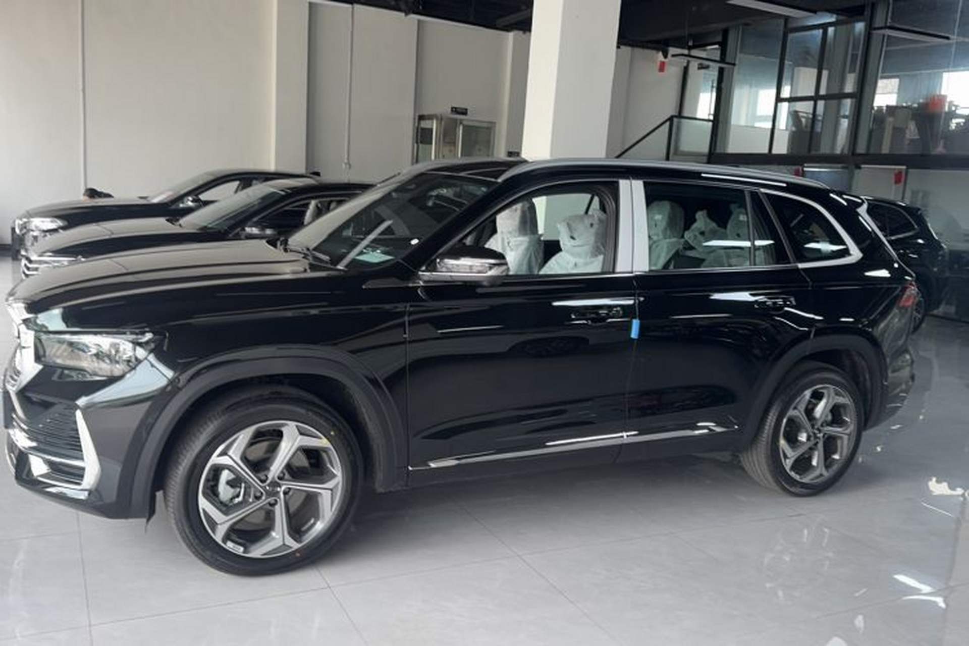 Used Geely Auto Monjaro L 2026 Model 2.0TD DCT Changfeng Yue Shan Edition Exterior 5