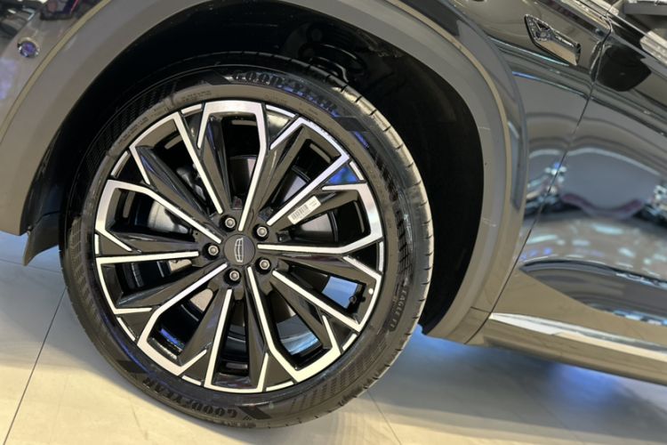 Used Geely Auto Monjaro L 2026 Model Oriental Yao 2.0TD Automatic Wangyue Edition Exterior 8