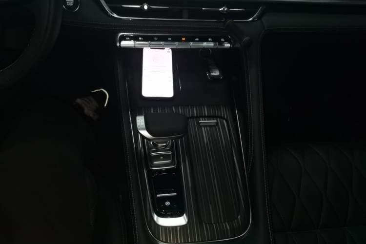 Used Geely Auto Monjaro L 2026 Model 2.0TD DCT Changfeng Yue Shan Edition Gear Lever