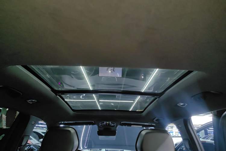 Used Geely Auto Monjaro L 2026 Model Oriental Yao 2.0TD Automatic Wangyue Edition Headliner