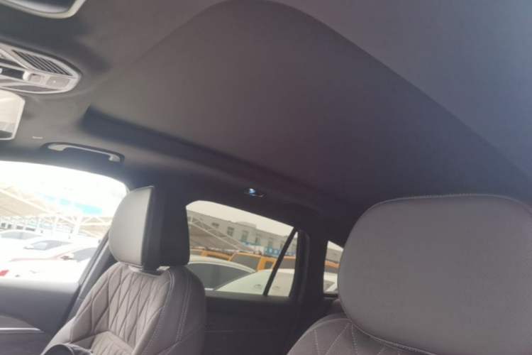 Used Geely Auto Monjaro L 2026 Model Oriental Yao 2.0TD Automatic Lanxing Edition Headliner