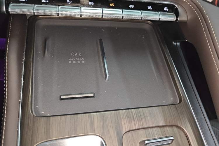 Used Geely Auto Monjaro L 2026 Model Oriental Yao 2.0TD Automatic Lanxing Edition Interior 1