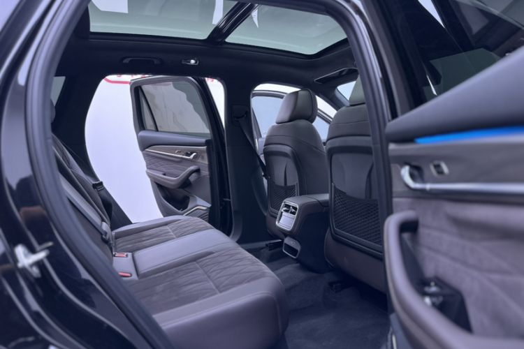 Used Geely Auto Monjaro L 2026 Model Oriental Yao 2.0TD Automatic Wangyue Edition Interior 3