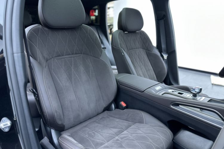 Used Geely Auto Monjaro L 2026 Model Oriental Yao 2.0TD Automatic Wangyue Edition Interior 8
