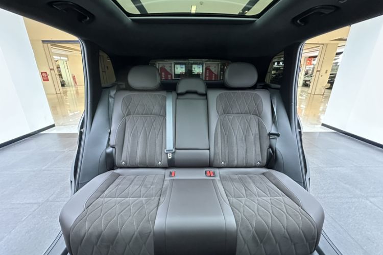 Used Geely Auto Monjaro L 2026 Model Oriental Yao 2.0TD Automatic Wangyue Edition Interior 9