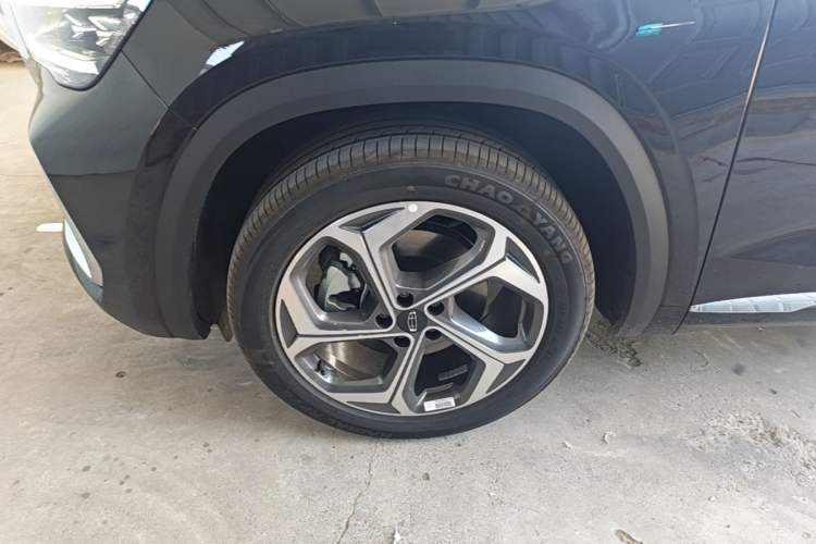 Used Geely Auto Monjaro L 2026 Model 2.0TD DCT Changfeng Yue Shan Edition Left Front Wheel Hub