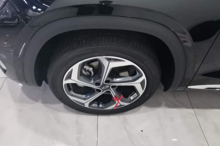 Used Geely Auto Monjaro L 2026 Model 2.0TD DCT Changfeng Yue Shan Edition Left Front Wheel Hub