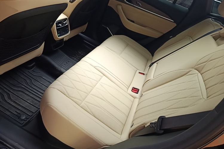 Used Geely Auto Monjaro L 2026 Model Oriental Yao 2.0TD Automatic Wangyue Edition Left Rear Seat