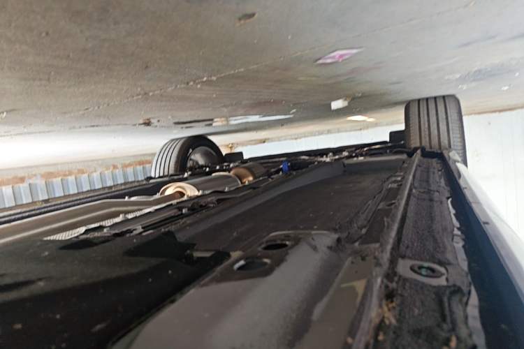 Used Geely Auto Monjaro L 2026 Model 2.0TD DCT Changfeng Yue Shan Edition Left Side Sill