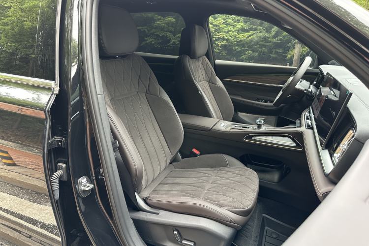 Used Geely Auto Monjaro L 2026 Model Oriental Yao 2.0TD Automatic Xiaohan Edition Right Front Seat