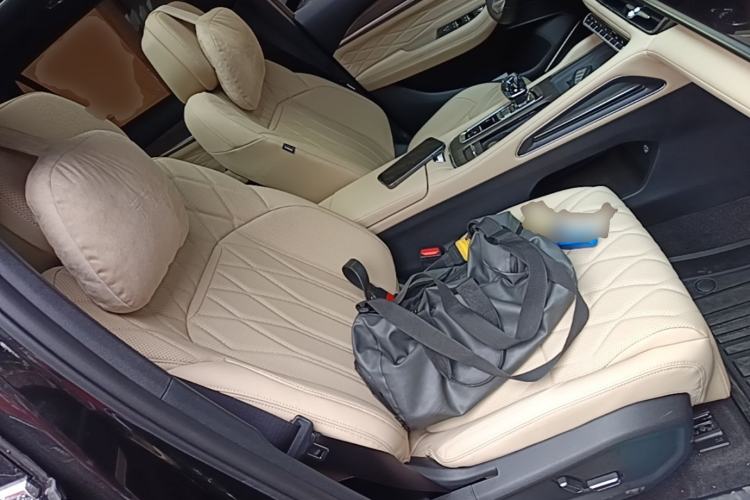 Used Geely Auto Monjaro L 2026 Model Oriental Yao 2.0TD Automatic Wangyue Edition Right Front Seat