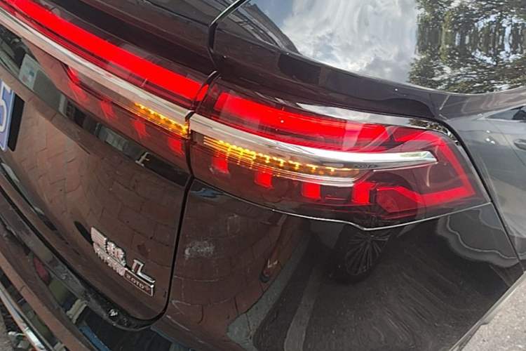 Used Geely Auto Monjaro L 2026 Model Oriental Yao 2.0TD Automatic Lanxing Edition Right Rear Taillight