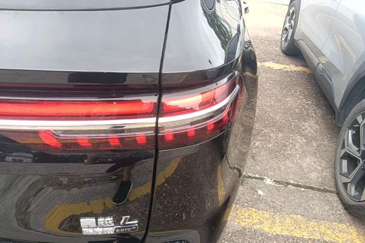 Used Geely Auto Monjaro L 2026 Model Oriental Yao 2.0TD Automatic Xiaohan Edition Right Rear Taillight