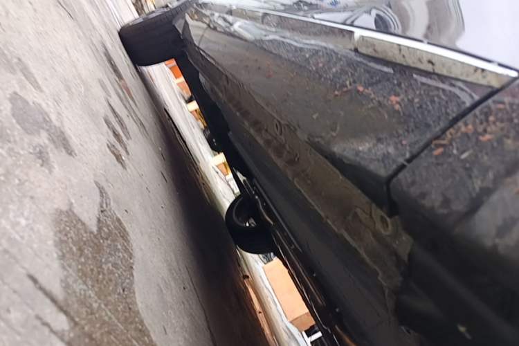 Used Geely Auto Monjaro L 2026 Model Oriental Yao 2.0TD Automatic Wangyue Edition Right Side Sill