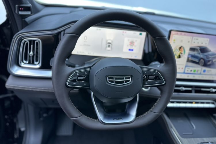 Used Geely Auto Monjaro L 2026 Model Oriental Yao 2.0TD Automatic Wangyue Edition Steering Wheel