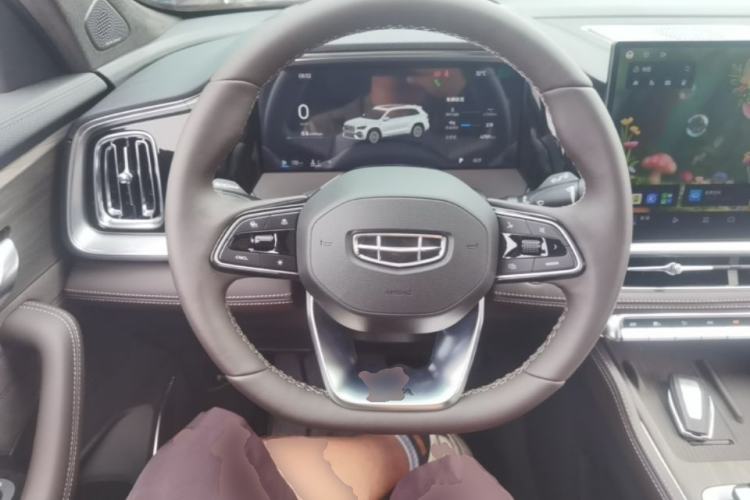 Used Geely Auto Monjaro L 2026 Model Oriental Yao 2.0TD Automatic Lanxing Edition Steering Wheel