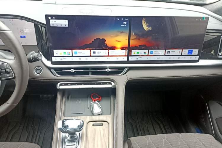 Used Geely Auto Monjaro L 2026 Model Oriental Yao 2.0TD Automatic Wangyue Edition Audio And AC Panel