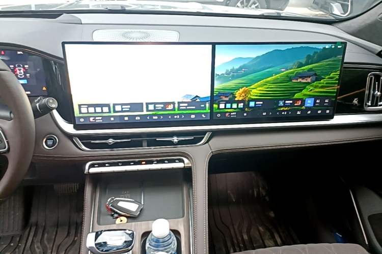 Used Geely Auto Monjaro L 2026 Model Oriental Yao 2.0TD Automatic Wangyue Edition Audio And AC Panel