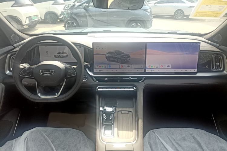 Used Geely Auto Monjaro L 2026 Model Oriental Yao 2.0TD Automatic Xiaohan Edition Center Console