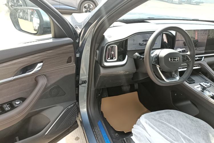 Used Geely Auto Monjaro L 2026 Model Oriental Yao 2.0TD Automatic Xiaohan Edition Driver Seat