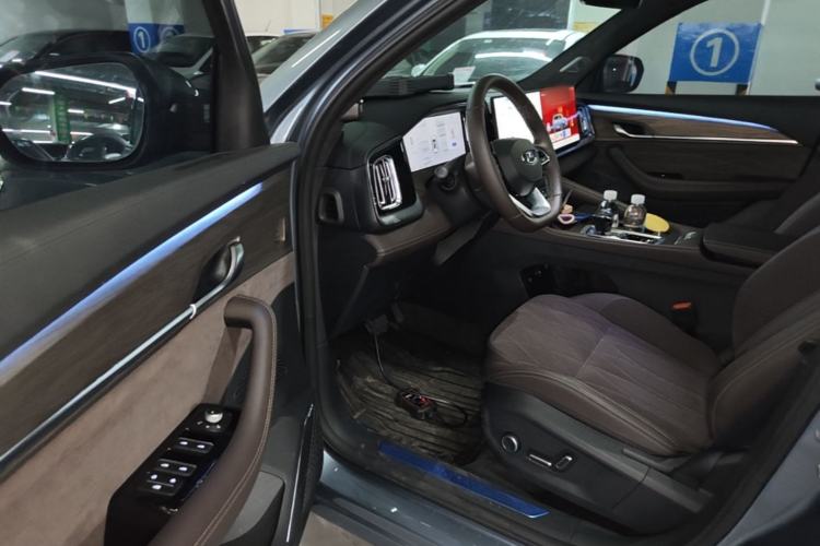 Used Geely Auto Monjaro L 2026 Model Oriental Yao 2.0TD Automatic Wangyue Edition Driver Seat