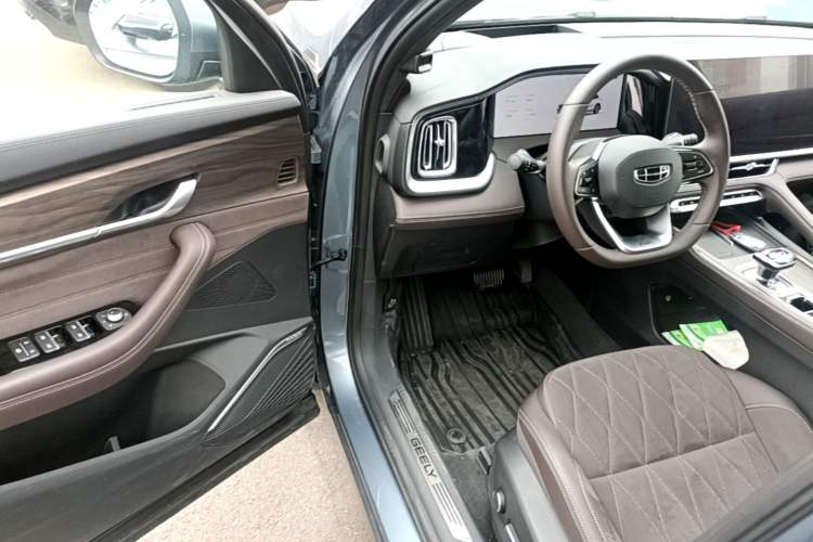 Used Geely Auto Monjaro L 2026 Model Oriental Yao 2.0TD Automatic Wangyue Edition Driver Seat
