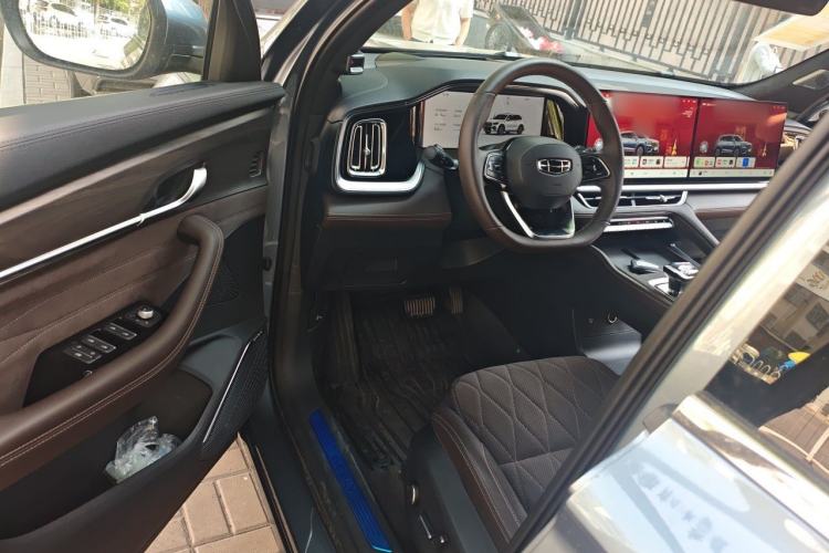 Used Geely Auto Monjaro L 2026 Model Oriental Yao 2.0TD Automatic Wangyue Edition Driver Seat