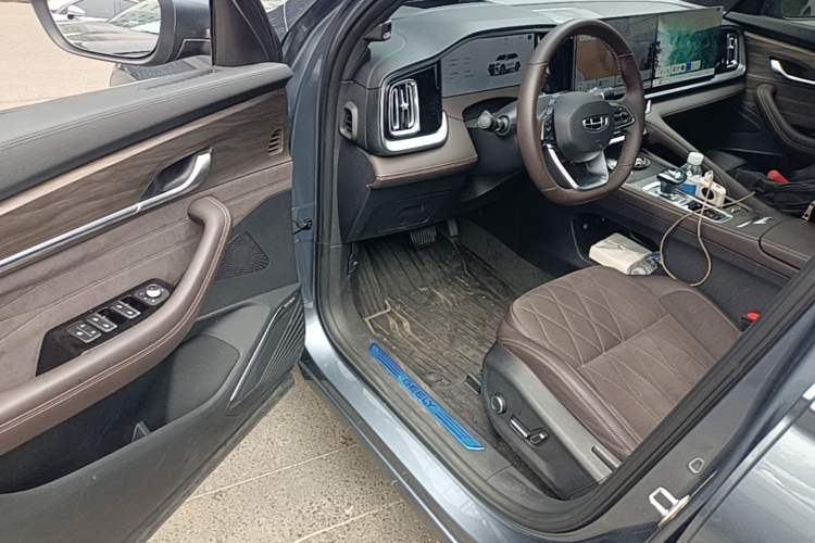Used Geely Auto Monjaro L 2026 Model Oriental Yao 2.0TD Automatic Wangyue Edition Driver Seat