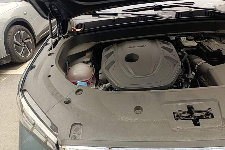 Used Geely Auto Monjaro L 2026 Model Oriental Yao 2.0TD Automatic Wangyue Edition Engine Bay Right