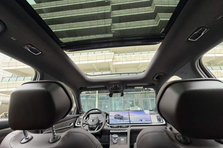 Used Geely Auto Monjaro L 2026 Model Oriental Yao 2.0TD Automatic Wangyue Edition Headliner