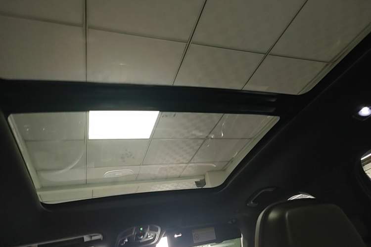 Used Geely Auto Monjaro L 2026 Model Oriental Yao 2.0TD Automatic Wangyue Edition Headliner