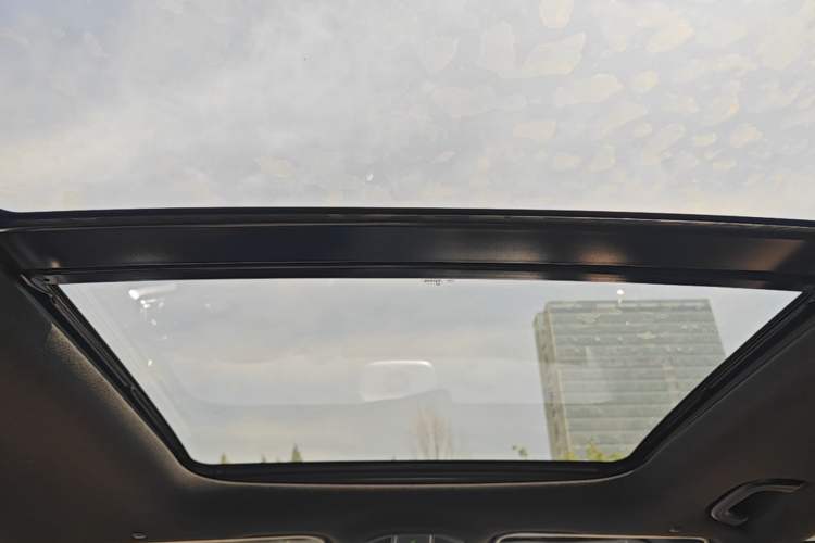 Used Geely Auto Monjaro L 2026 Model Oriental Yao 2.0TD Automatic Wangyue Edition Headliner