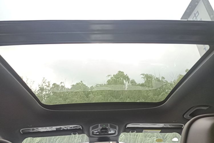 Used Geely Auto Monjaro L 2026 Model Oriental Yao 2.0TD Automatic Wangyue Edition Headliner