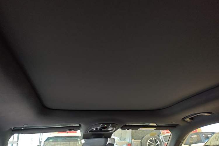 Used Geely Auto Monjaro L 2026 Model Oriental Yao 2.0TD Automatic Wangyue Edition Headliner