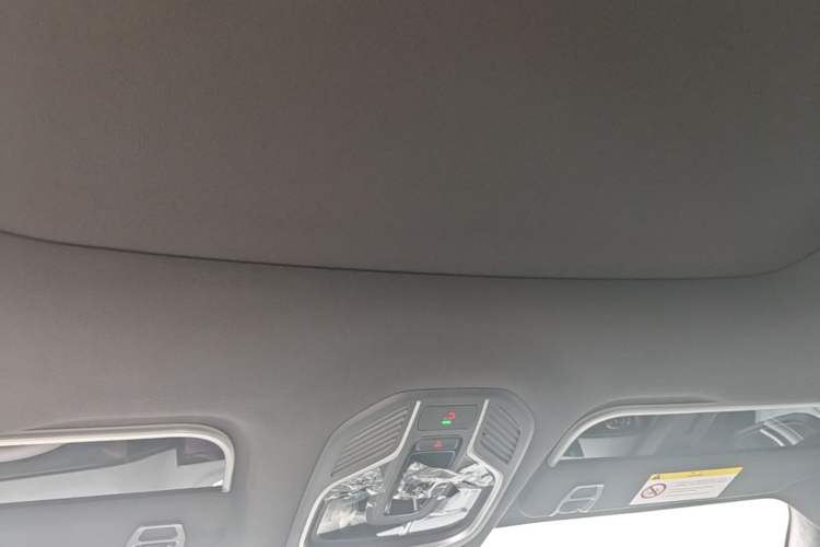 Used Geely Auto Monjaro L 2026 Model Oriental Yao 2.0TD Automatic Wangyue Edition Headliner